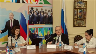 اختتام منتدى الإعلام الروسي المصري بالقاهرة بمشاركة السفير الروسي والصحافيين والإعلاميين من البلدين