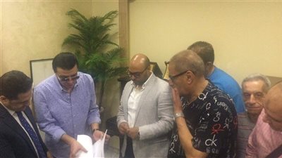 مصطفى كامل يتقدم بأوراق ترشحه على مقعد نقيب المهن الموسيقية