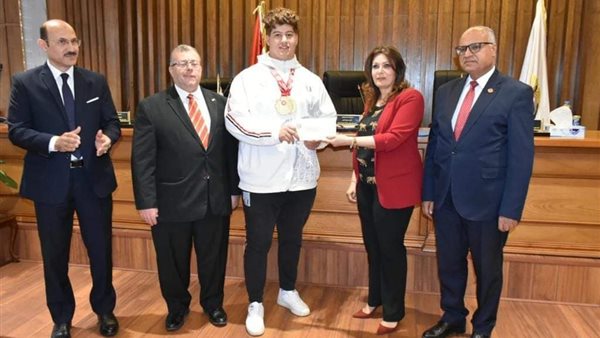 جانب من التكريم 