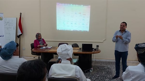 جانب من الندوة 