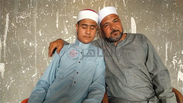 الأول على الشهادة