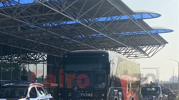 وصول أتوبيس الأهلي