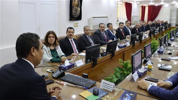 معهد إعداد القادة