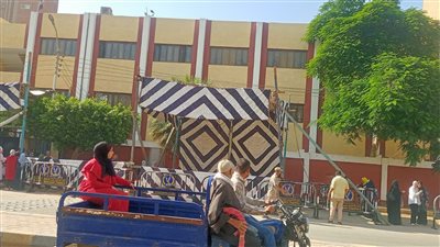 19 ألفًا و300 طالب وطالبة بالثانوية العامة يؤدون امتحاني الاقتصاد والإحصاء ببني سويف