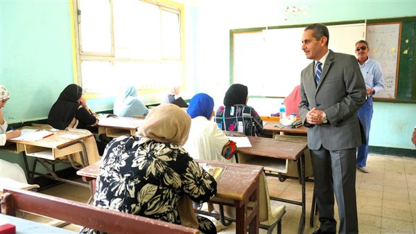 محافظ الغربية يتابع