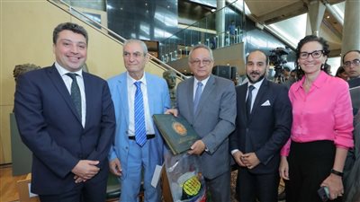 مدير مكتبة الإسكندرية: العالم يتسابق على امتلاك المعرفة.. وعلى اللغة العربية الاندماج في هذا العالم