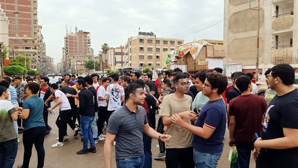 طلاب الثانوية العامة