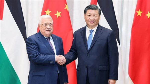 شي جين بينج وعباس