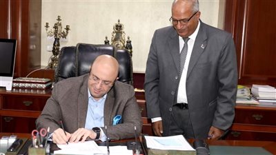 بـ233 درجة.. محافظ بني سويف يعتمد تنسيق القبول بالصف الأول الثانوي العام 