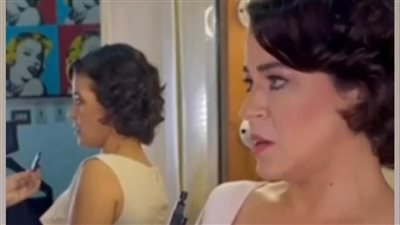 منى هلا: أختي لبست النقاب واستغربت لأنها كانت ممثلة.. وسعاد حسني مكنش عندها حكم أخلاقي على أدوارها