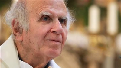 الطائفة الإنجيلية تنعى الأب هنري بولاد اليسوعي: صاحب تاريخ طويل من العطاء الفكري