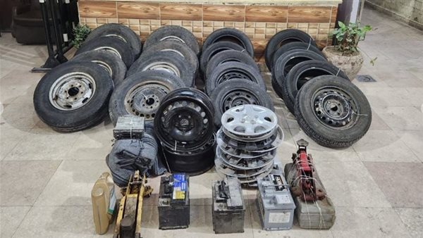 محتويات السيارات