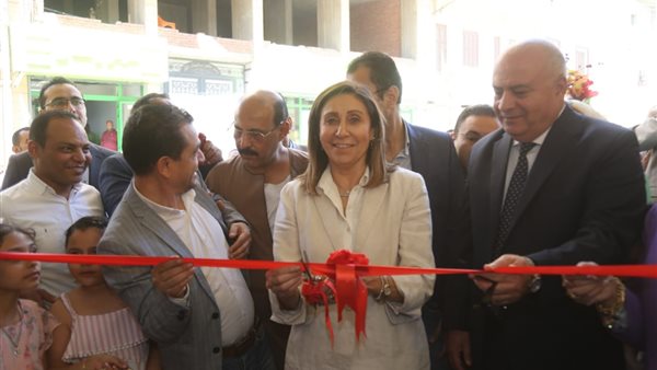 وزيرة الثقافة