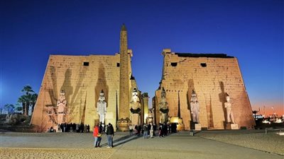 السياحة تعلن تطبيق نظام الدفع بالكروت البنكية لشراء تذاكر المواقع الأثرية لـ 18 مزارًا