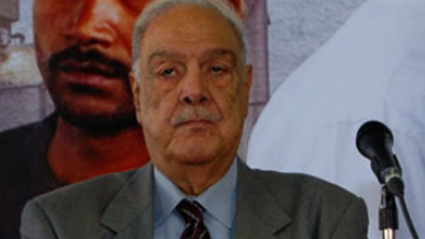  مصطفى الطويل