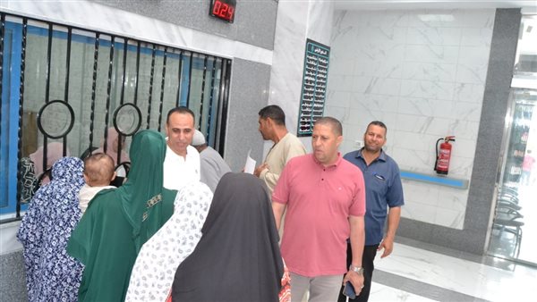 إقبال كبير على مجمع