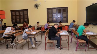 لطلاب الثانوية العامة 2023.. مواصفات الورقة الامتحانية للفيزياء والكيمياء والأحياء والجيولوجيا