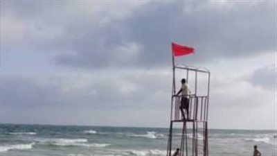 السباحة فيها آمنة.. 4 شواطئ مستثناة من الرايات الحمراء بالإسكندرية