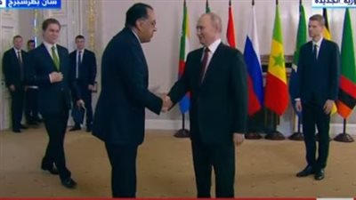 بحضور مصطفى مدبولي.. وفد المبادرة الإفريقية لتسوية الأزمة الروسية الأوكرانية يعقد جلسة مع بوتين