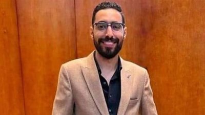 عبد الرحمن حسني يحذر من الذكاء الاصطناعي: نرى الآلات بدأت فعليا في التفكير مثل البشر