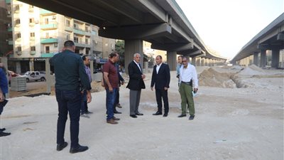 محافظ الجيزة يتابع أعمال تطوير عدد من الكباري 