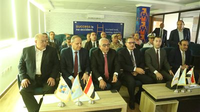 وزير التعليم ومحافظ كفر الشيخ يتفقدان غرفة العمليات لمتابعة امتحانات الثانوية العامة