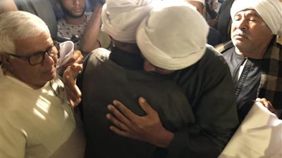 الأزهر ينهي خصومة ثأرية استمرت لـ عامين بالمنيا | صور