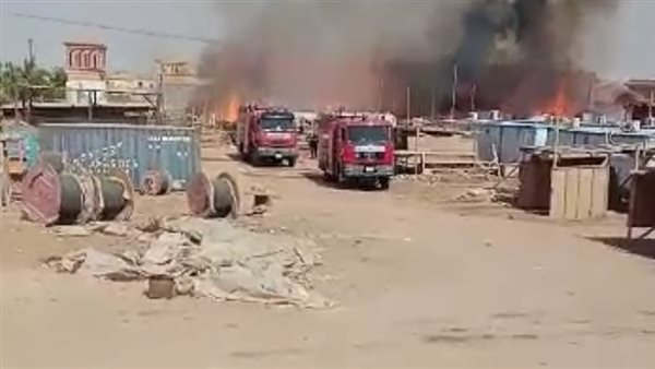 جانب من الحريق 