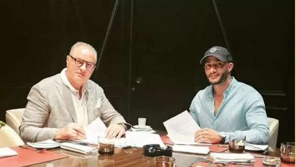 محمد رمضان يتعاقد