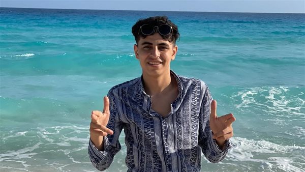 أحمد أحد المسافرين