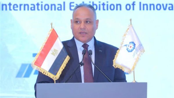 الدكتور محمود صقر