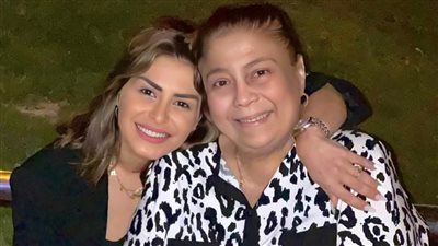 خروج والدة منة فضالي من المستشفى