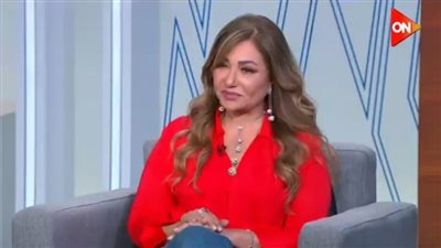 ليلى علوي تكشف رأيها في أزمة منتصف العمر بالنسبة للرجل: الثقة والاحترام أساس الحب