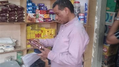 صحة المنيا: تحرير 144 محضرًا وإعدام 412 كيلو أغذية خلال حملات تفتيشية مكبرة