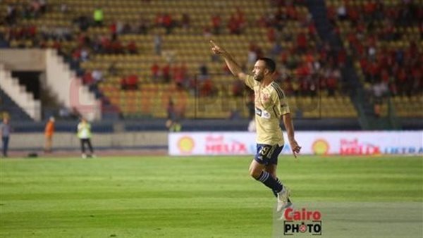 احتفال محمد مجدي