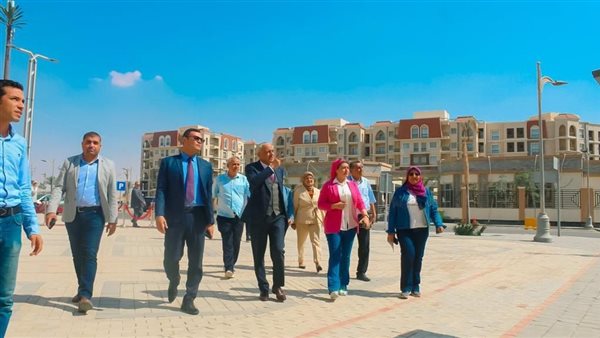 مسئولو وزارة الإسكان