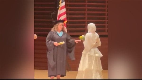 الطالبة حفصة