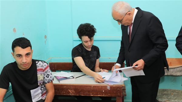 جانب من متابعة الوزير