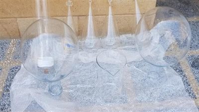 التحقيق مع 8 متهمين في عصابة تصنيع وترويج الآيس داخل فيلا بالجيزة 