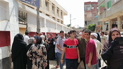 اللغة الأجنبية الثانية ترسم البسمة على وجوه طلاب الثانوية العامة بالدقهلية 