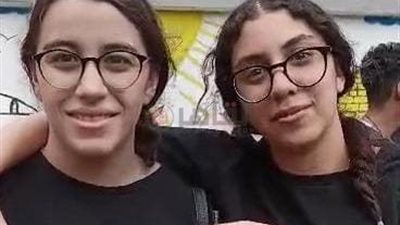 بـ تشيرت العيال كبرت.. طالبات بالثانوية العامة يحتفلن باقترابهن من الجامعة: على قد ما إحنا عيال بس كبرنا