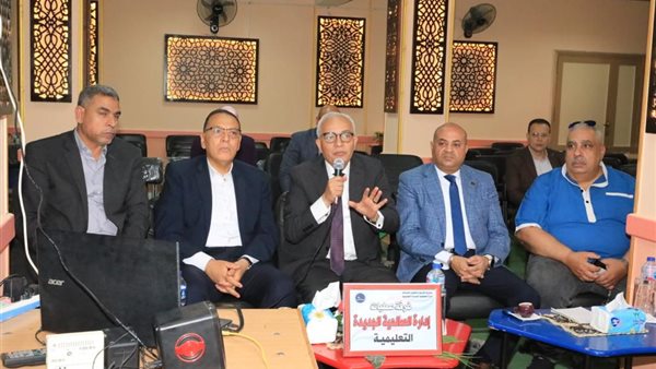 وزير التعليم يتابع