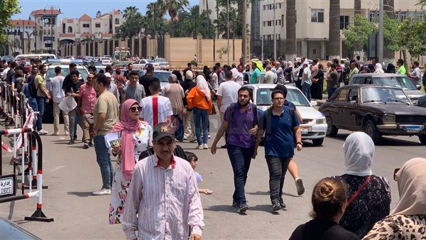 طلاب الثانوية العامة