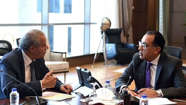 اجتماع الدكتور مصطفى