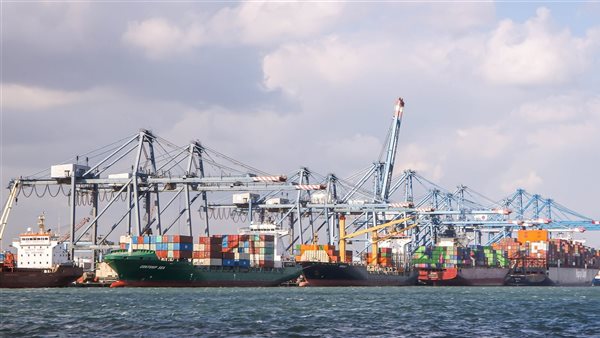 ميناء دمياط 