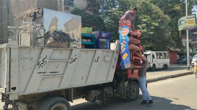 حملات لإزالة الإشغالات ومتابعة التزام المحال بالمواعيد بالغربية