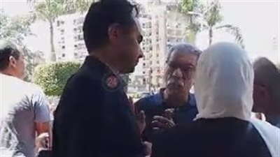 بحضور سيد رجب.. تشييع جنازة والدة الفنان محمد السعدني