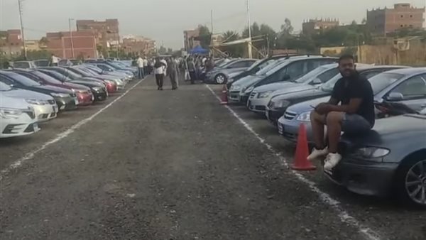 أسعار السيارات داخل