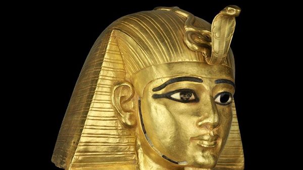  القناع الذهبي الجنائزي