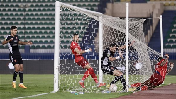 هدف الأهلي الأول